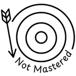 Étampe pour enseignant en anglais « Not Mastered » avec cible et flèche à l’extérieur - encre noire
