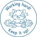 Étampe pour enseignant en anglais « Working hard! Keep it up! » avec chat soulevant des poids - encre bleue